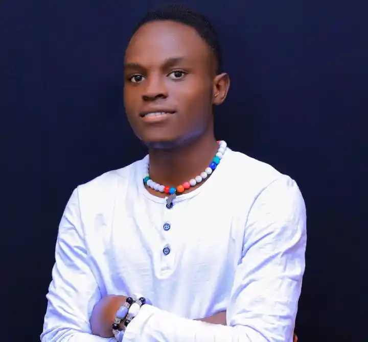 Ntimba Featuring Mara Nabz by Akom Lapaisal