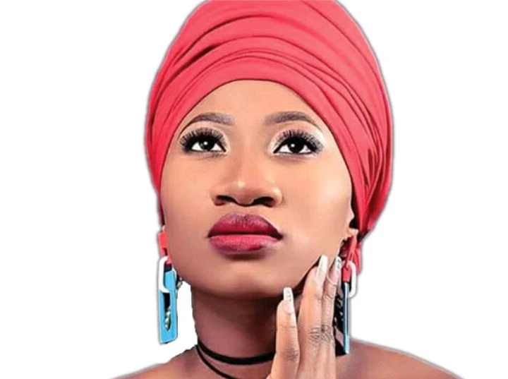 New Comer Ft Aroma by Chosen Becky