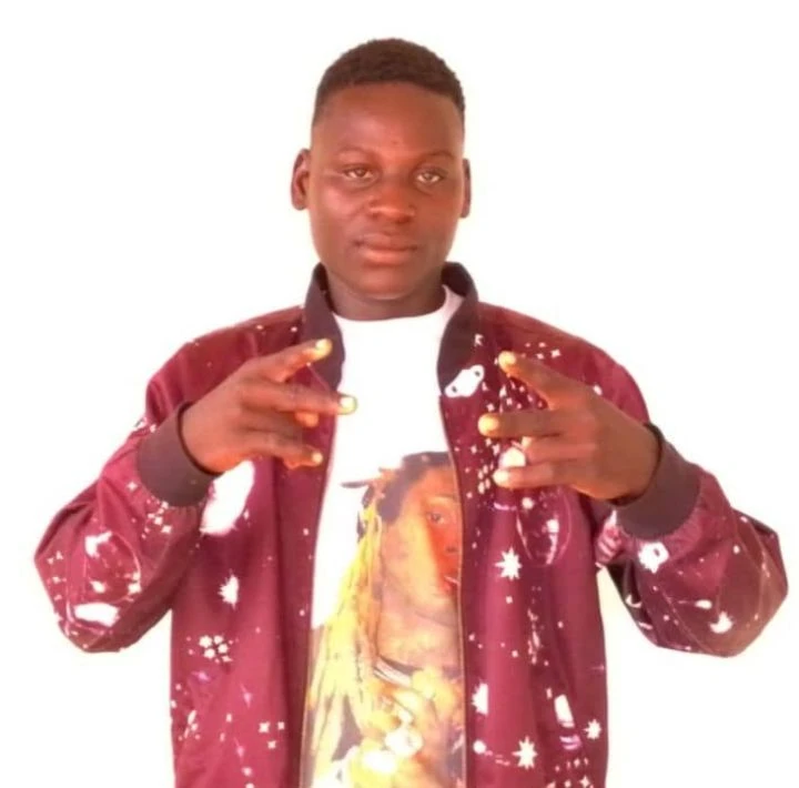 Omuti Tugukume Ft. Wiz Dylanz by Error Calic