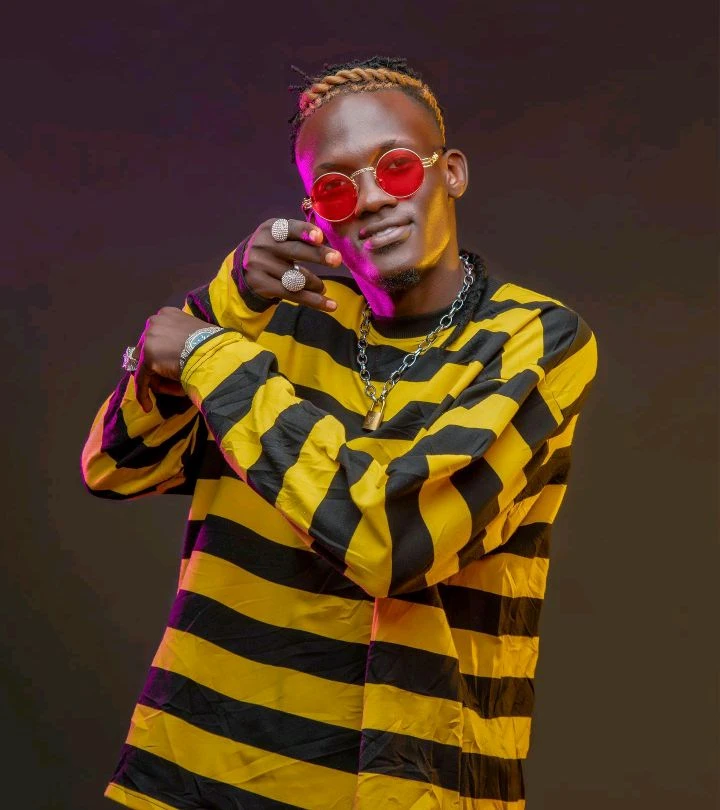 Ekiki Gwe Ft Hoozambe by Mudra D Viral