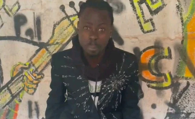 Mbakube Amana Oba Enema by Omupenti Pyeri Pade Yutika