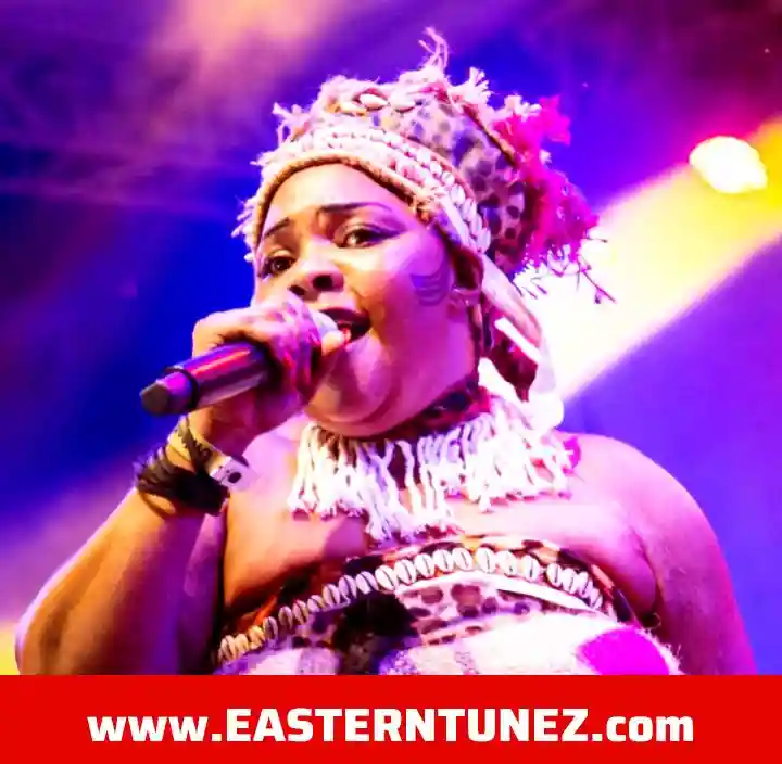 Baby Nakubembeleza by Saida Karoli